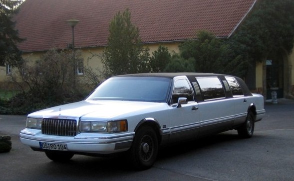First-Class-Limo